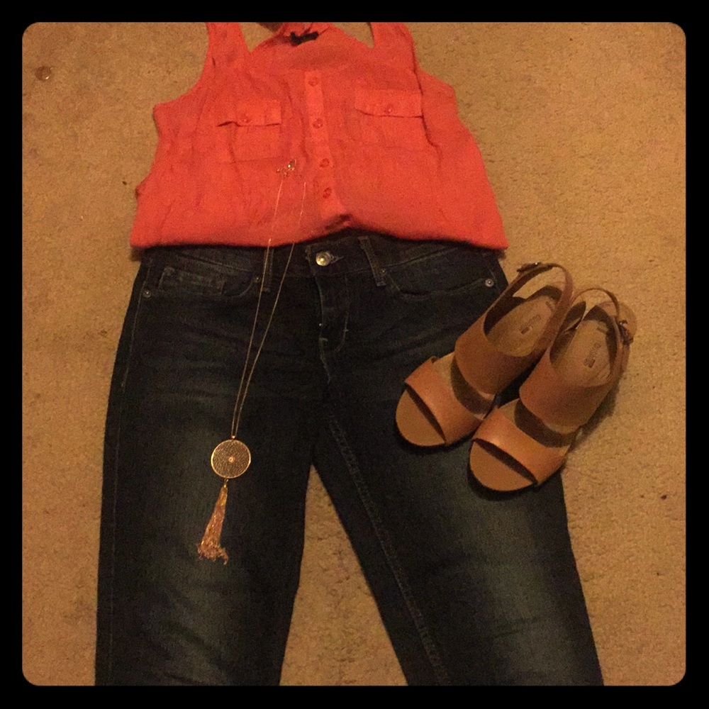 Levi’s jeans wore once! Size 5 like new.